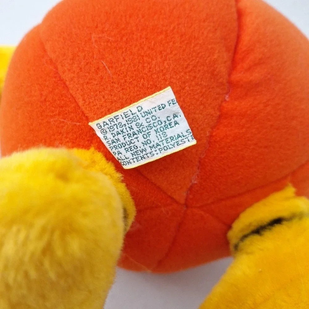 Vintage 1981 DAKIN Garfield Pumpkin Patch Halloween Plush Stuffed Toy 12